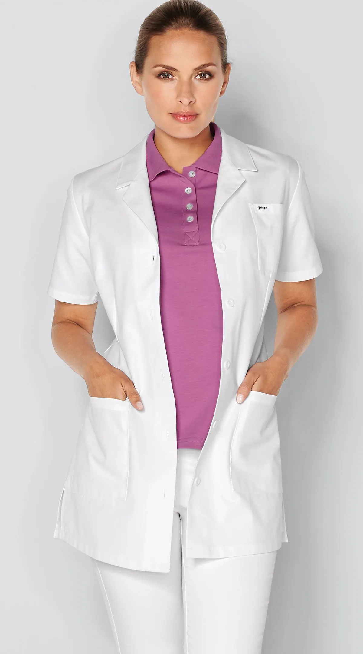 Blouse médicale pour professionnel disponible en 2 qualités