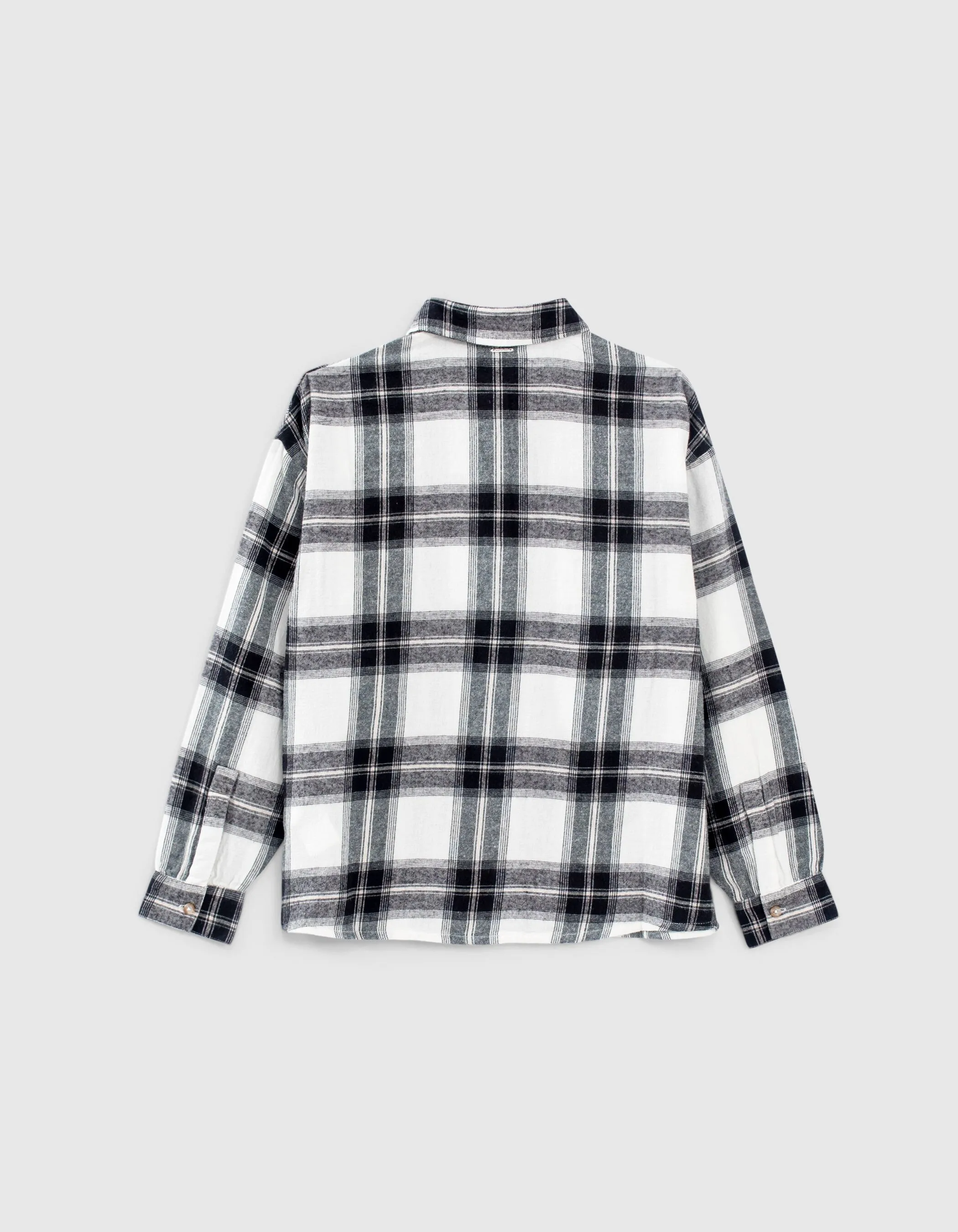 Chemise blanc cassé motif carreaux noirs fille 