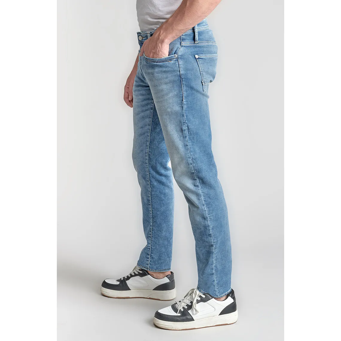 Jeans ajusté BLUE JOGG 700/11, longueur 34 bleu en coton Joey Le Temps des Cerises - Jean Homme sur MenCorner