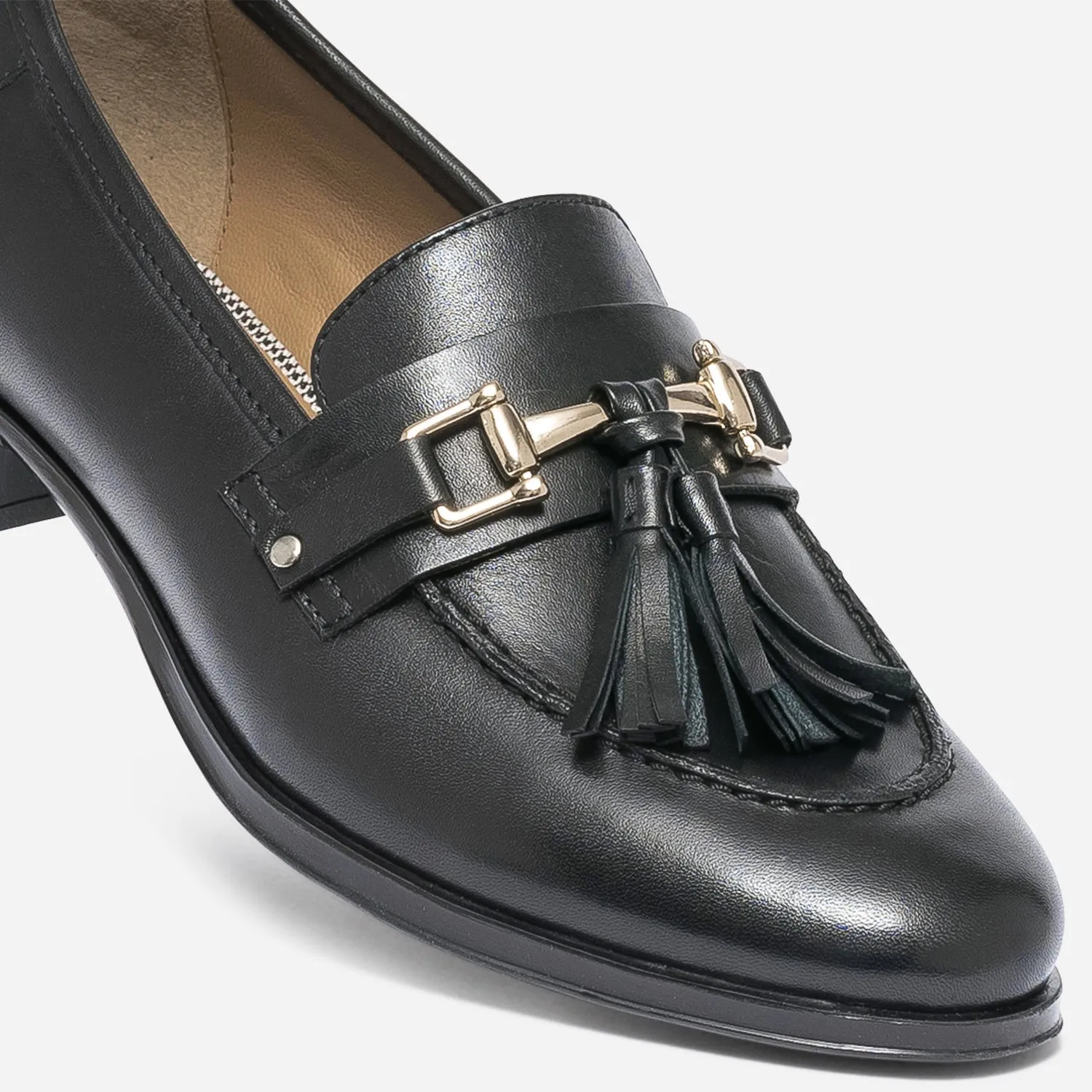 Mocassin noir en cuir avec pampilles - Mocassins / Slippers Femme | ERAM